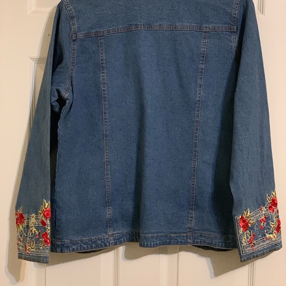 Jean Jacket by Denim & Co, Size: Small - Picture 4 of 8